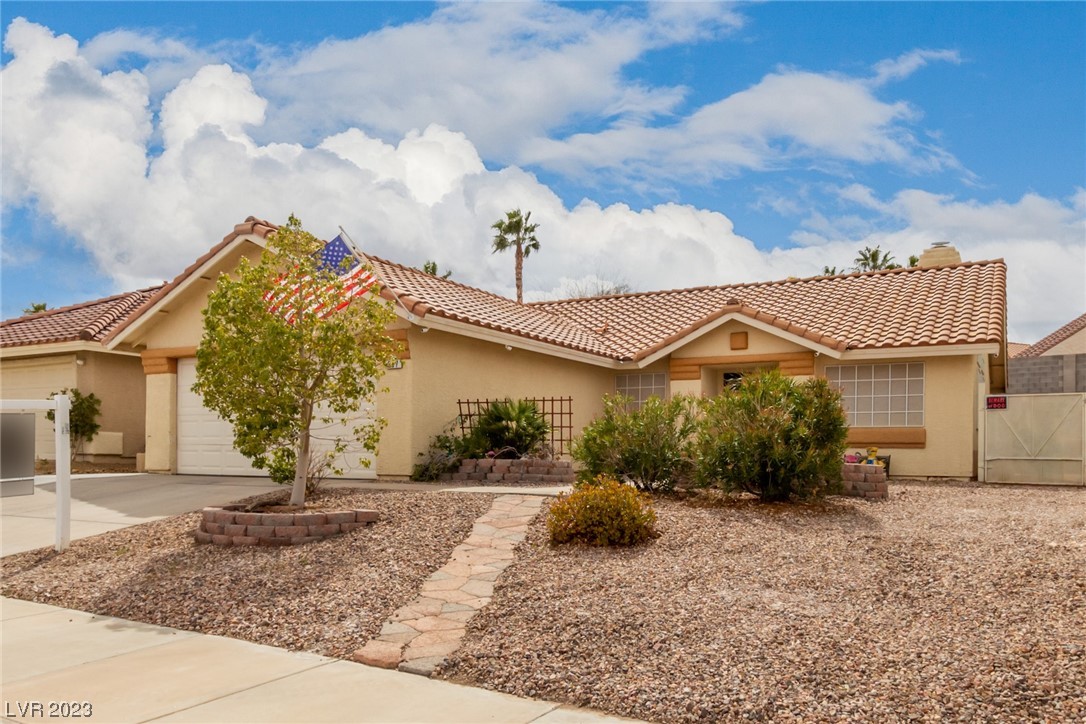 837 Holly Lake Way