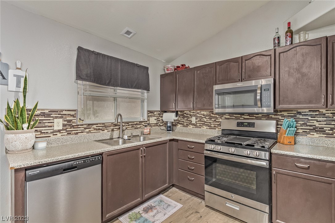 837 Holly Lake Way