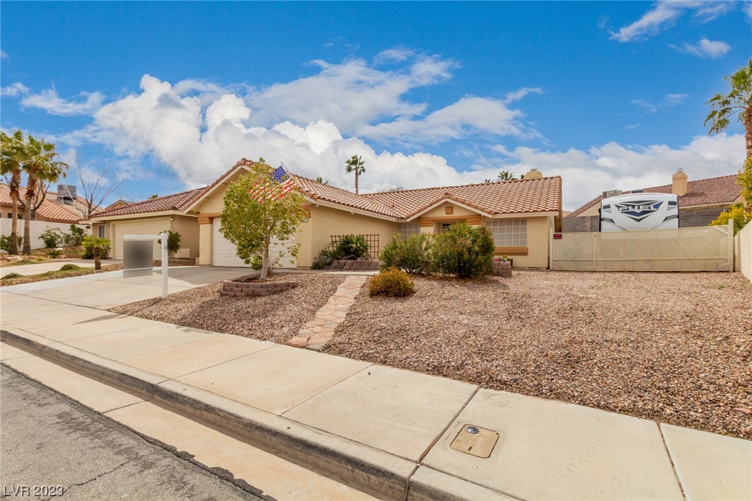 837 Holly Lake Way