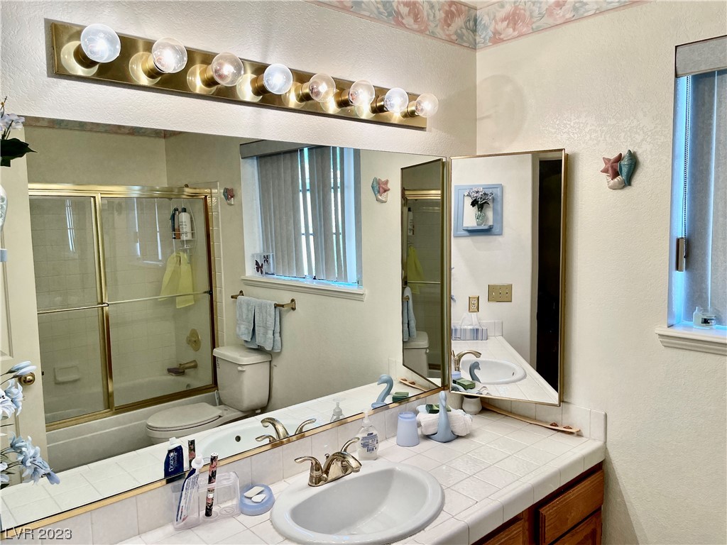2611 South Durango Drive 204