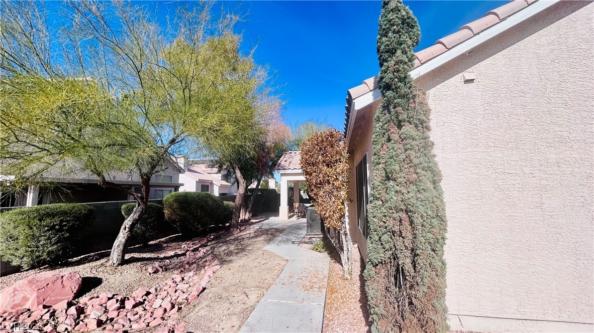 9083 Radiance Court