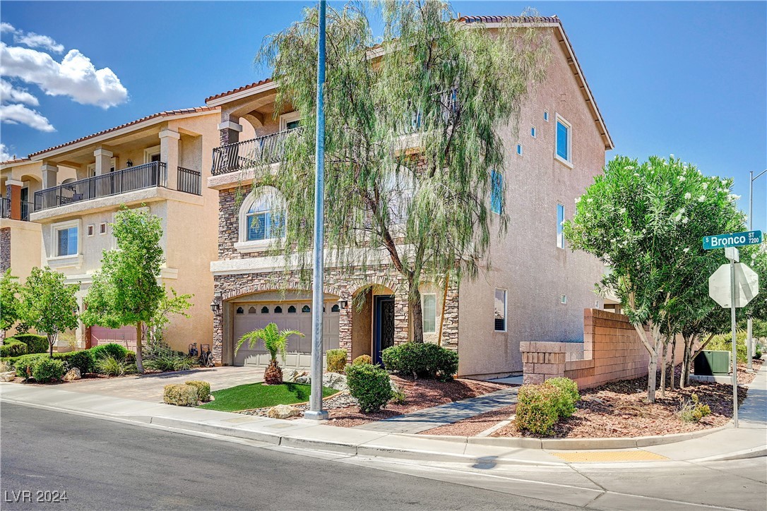 7211 South Bronco Street