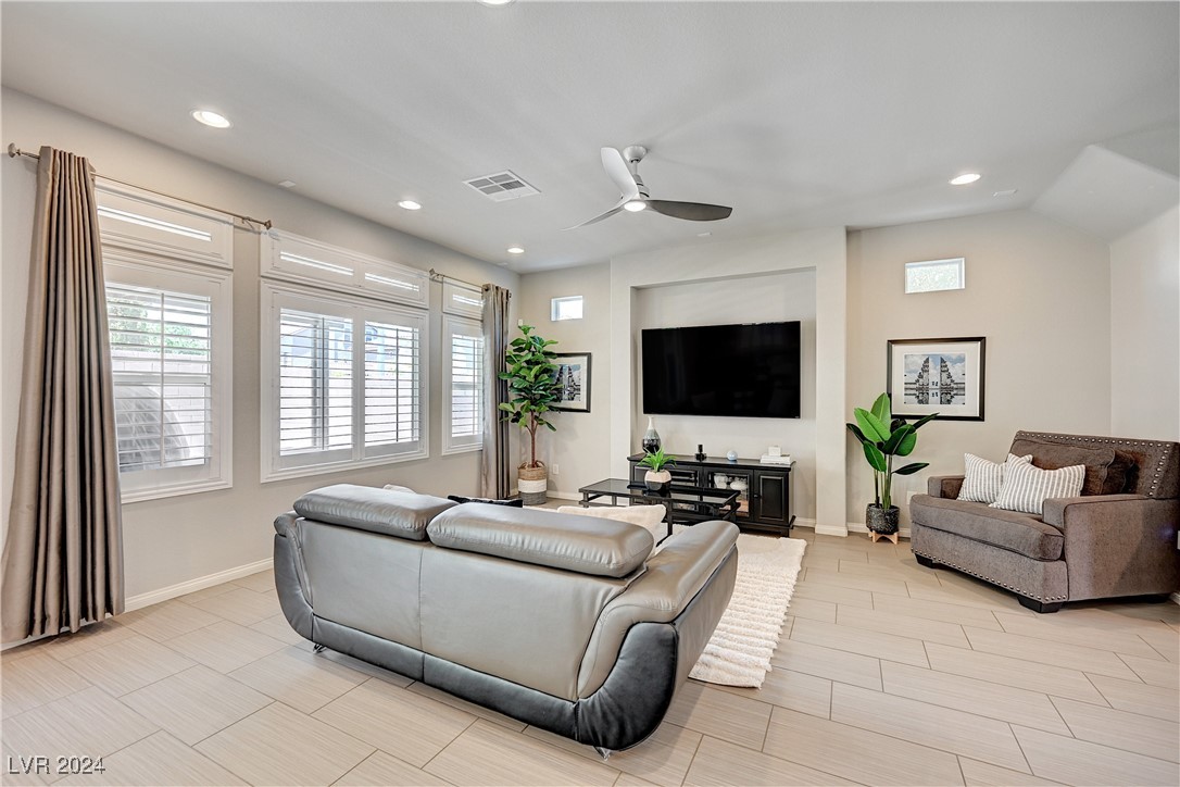 7211 South Bronco Street