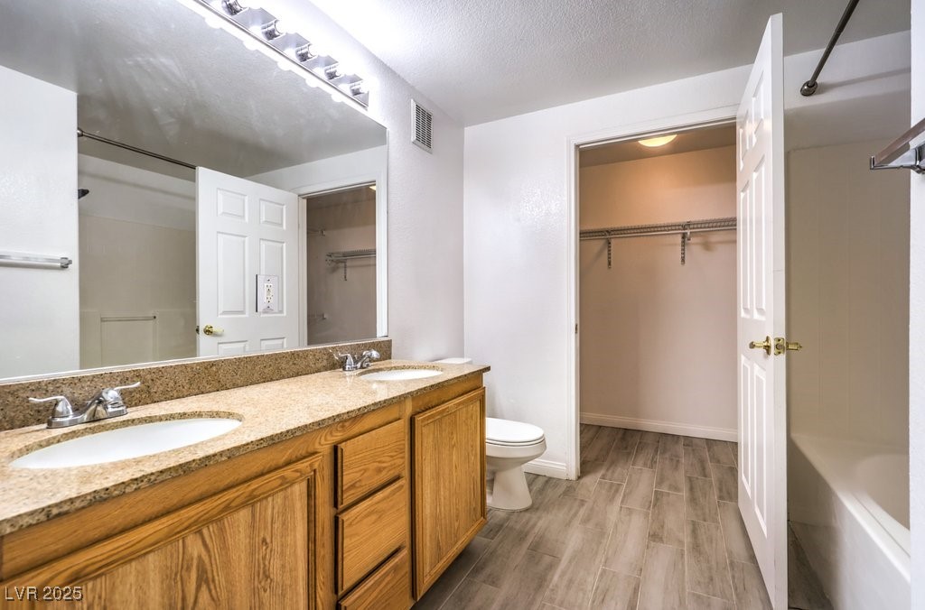 10001 Peace Way 1296