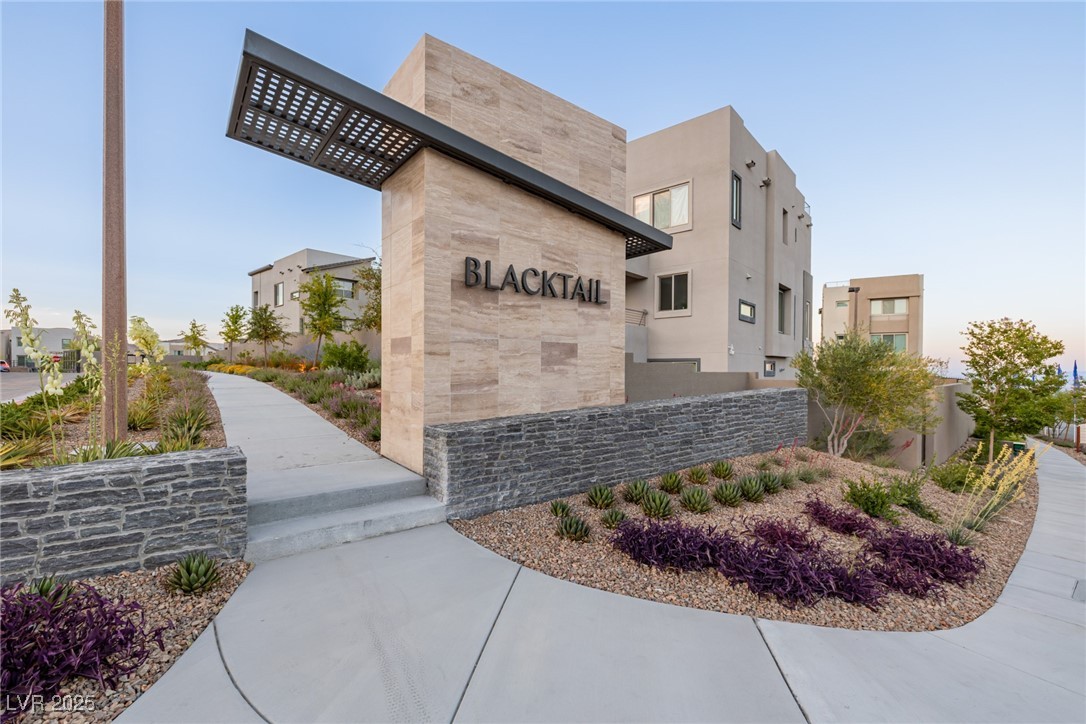 2151 Noble Perch Street