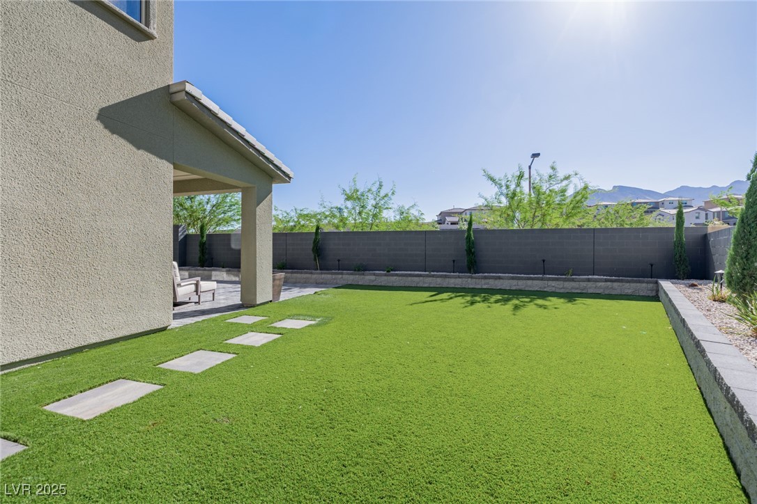 2151 Noble Perch Street