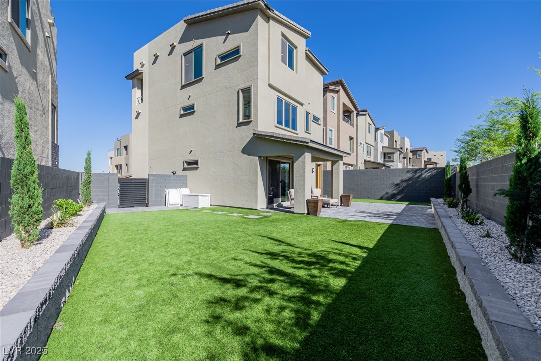 2151 Noble Perch Street