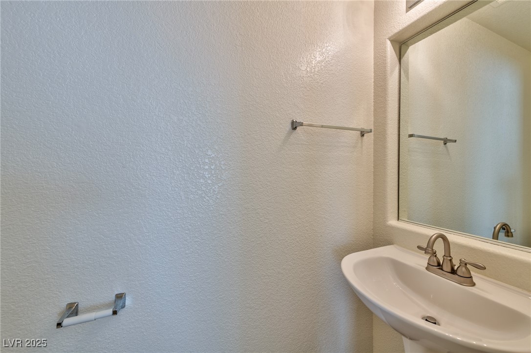 5009 Ocean Springs Avenue