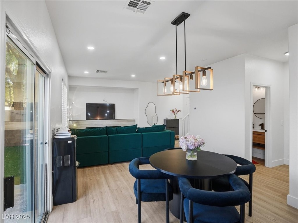 10852 Avenzano Street