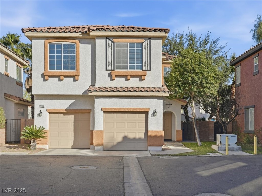 10852 Avenzano Street