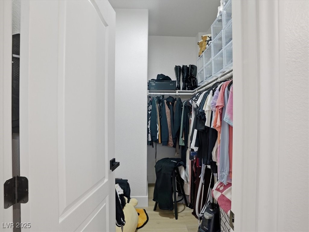 10852 Avenzano Street