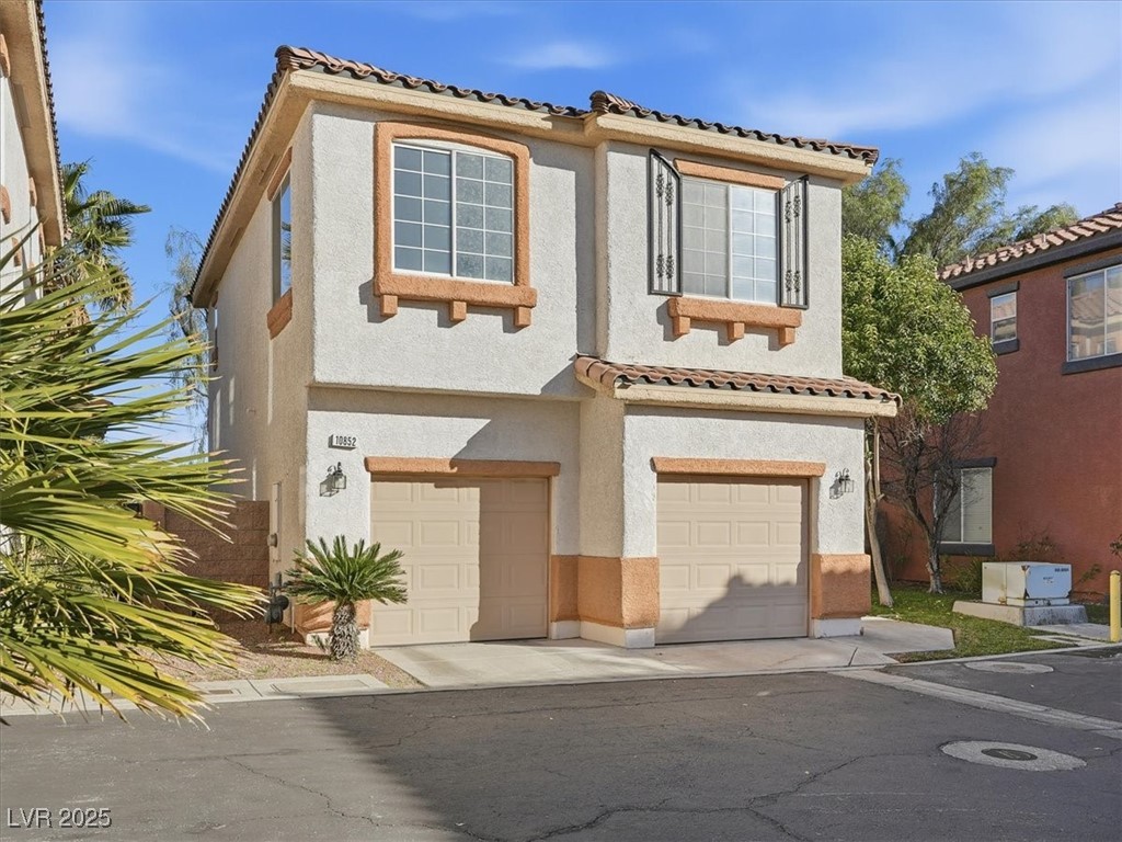 10852 Avenzano Street