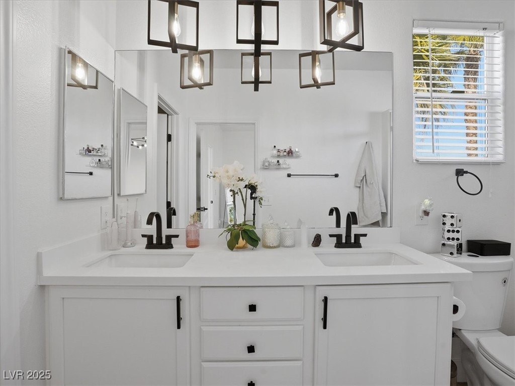 10852 Avenzano Street