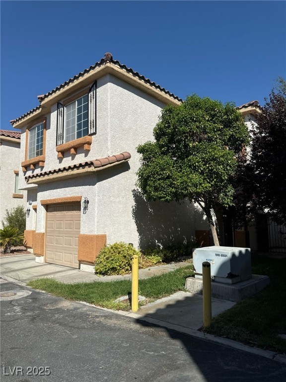 10852 Avenzano Street