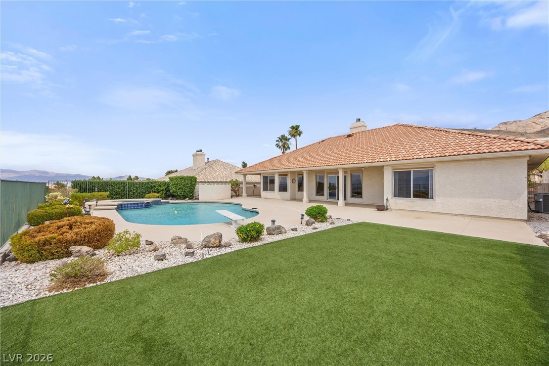 1961 Napoleon Drive