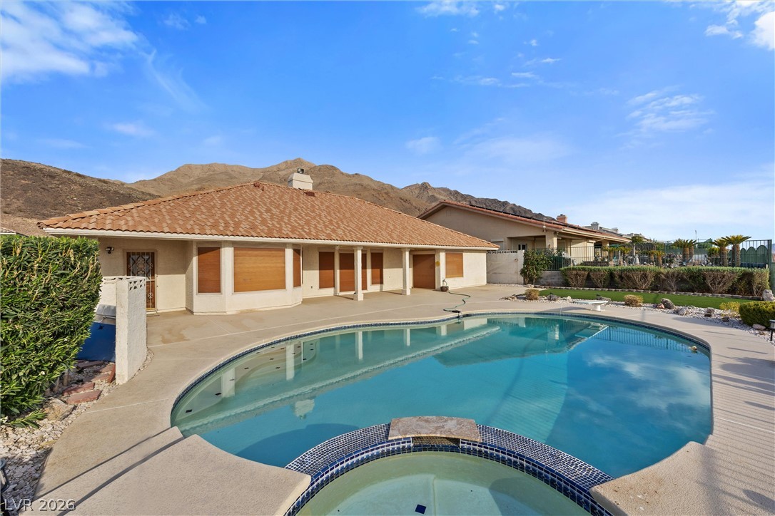 1961 Napoleon Drive