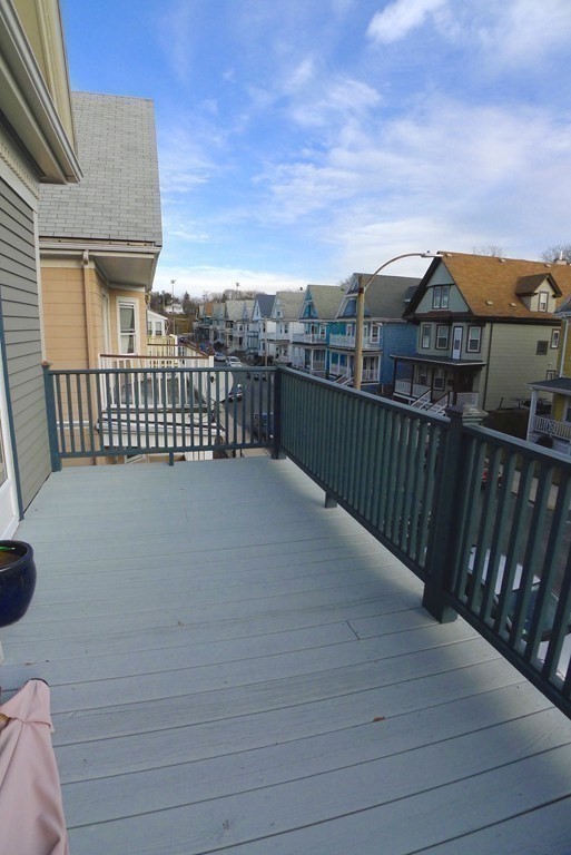 76 Lonsdale St # 2