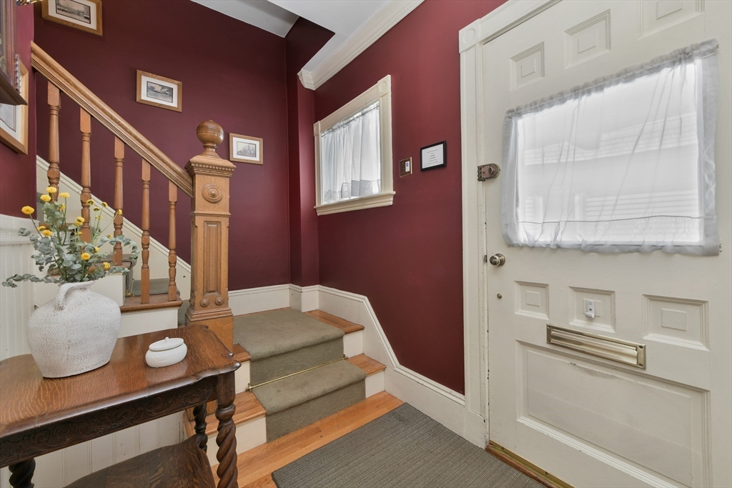 63 Bakersfield St