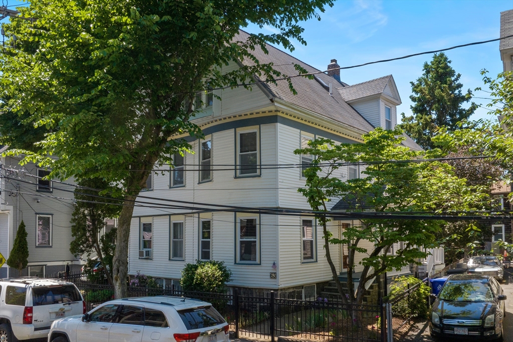63 Bakersfield St