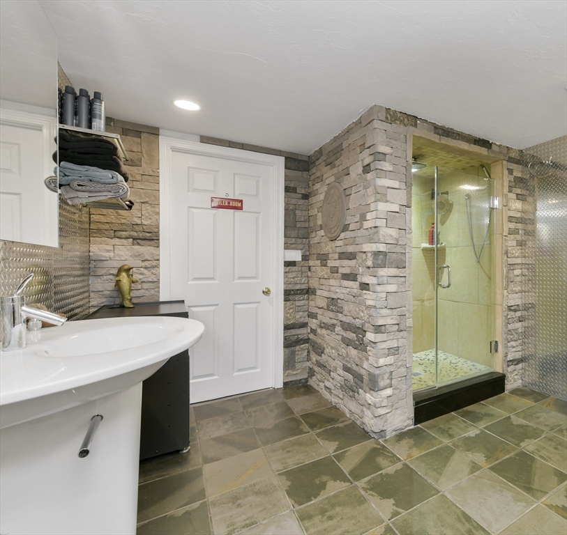 48 Granite St