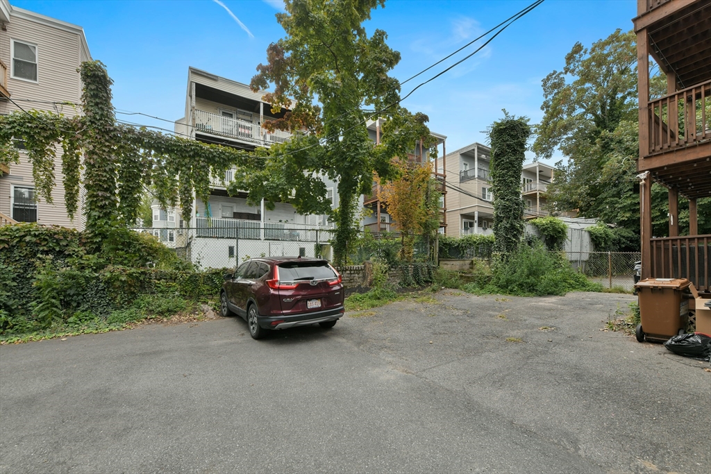 20 Thelma Rd Unit: 3rd