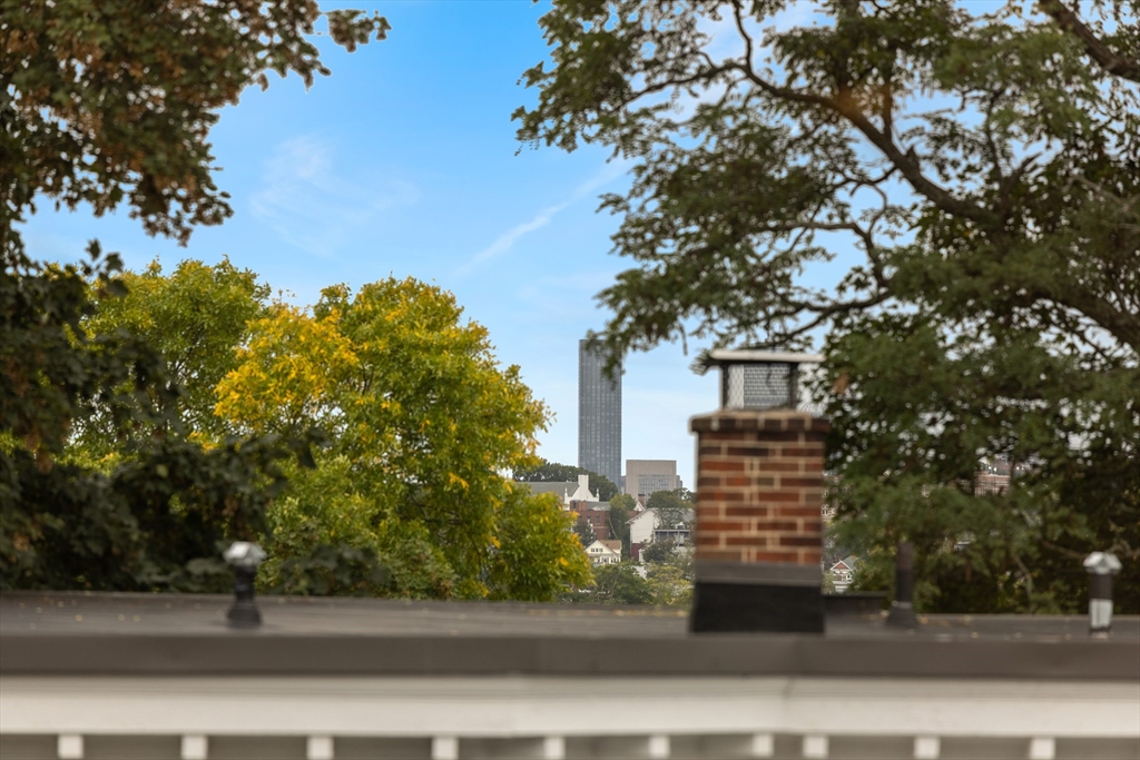 20 Thelma Rd Unit: 3rd