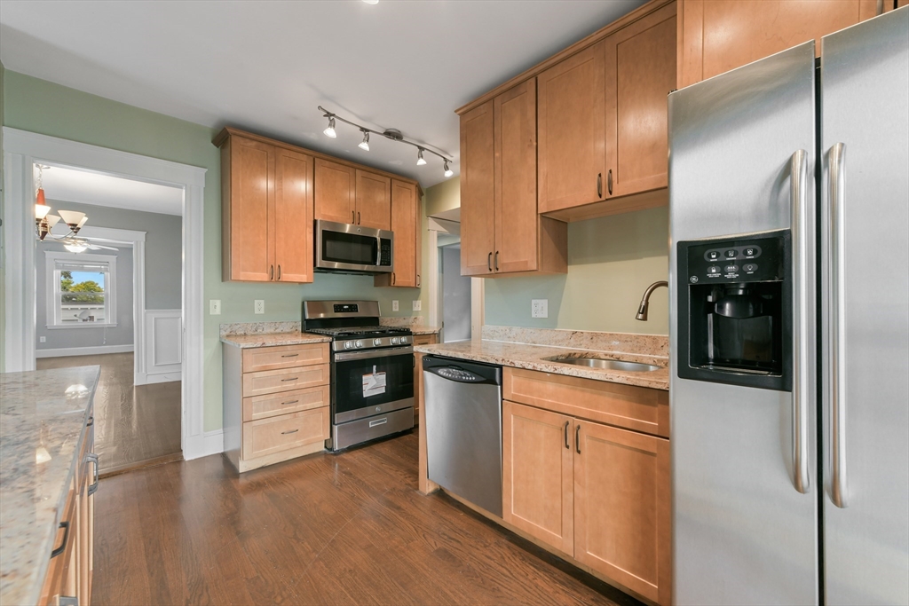 20 Thelma Rd Unit: 3rd