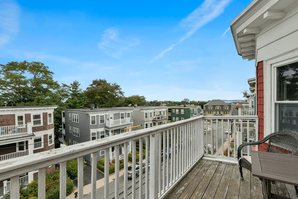 20 Thelma Rd Unit: 3rd