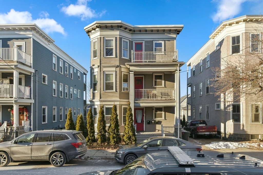 38 Rosemont St # 3