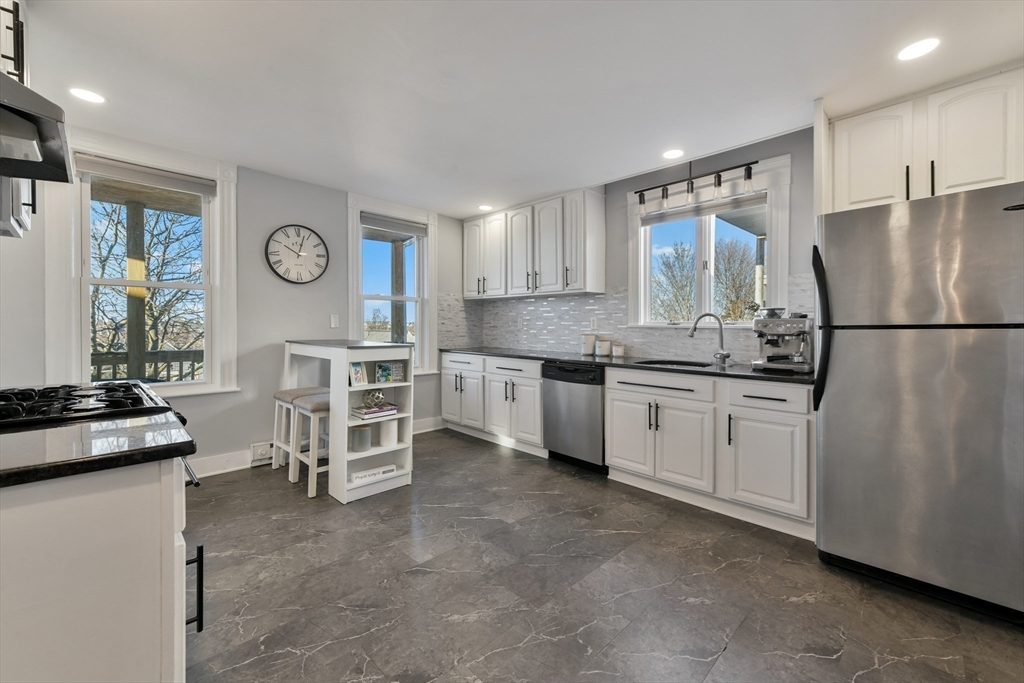 38 Rosemont St # 3