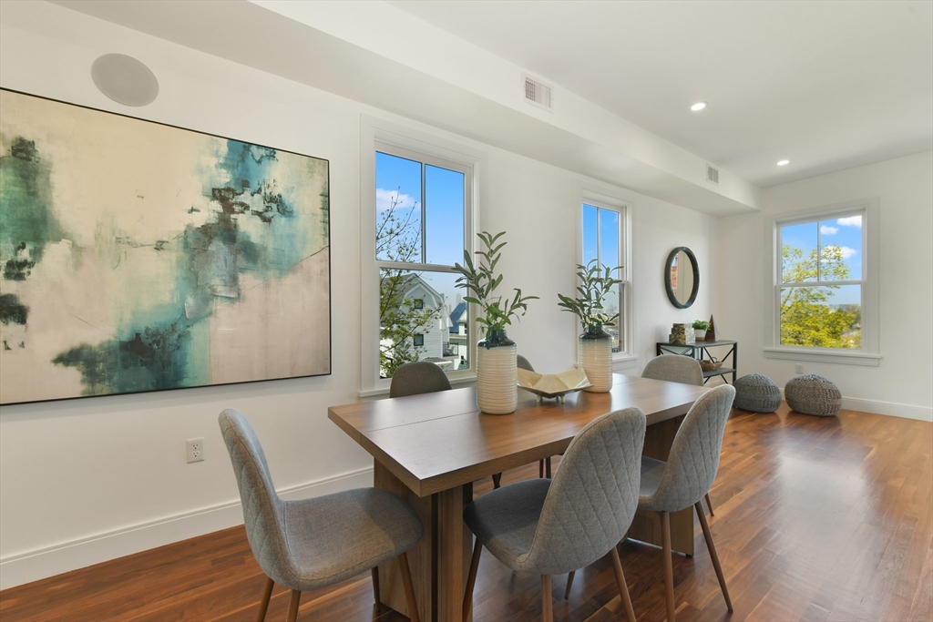 27 Salcombe St # 1