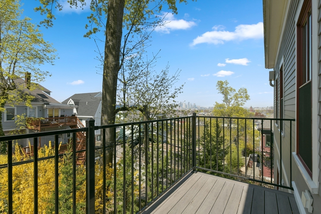 27 Salcombe St # 1