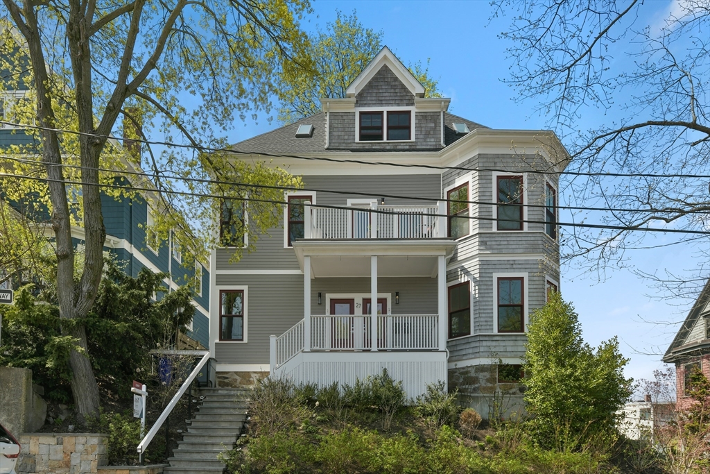27 Salcombe St # 1