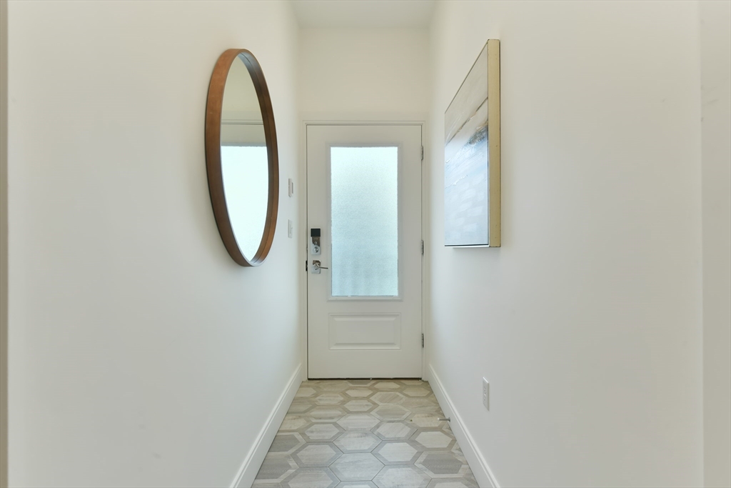 27 Salcombe St # 1