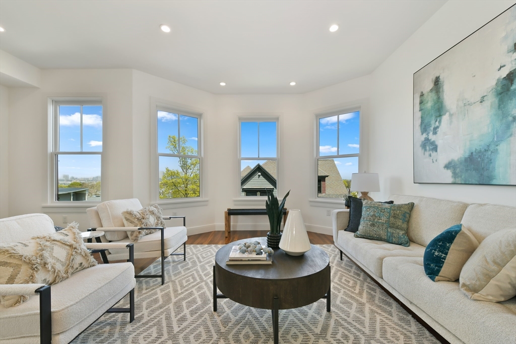 27 Salcombe St # 1