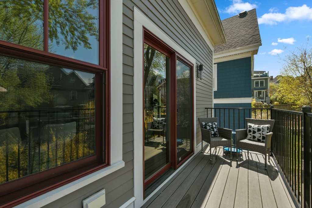 27 Salcombe St # 1
