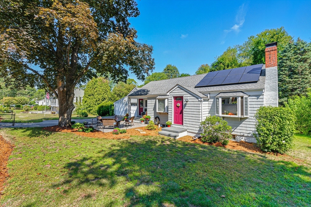27 Joclyn Ave