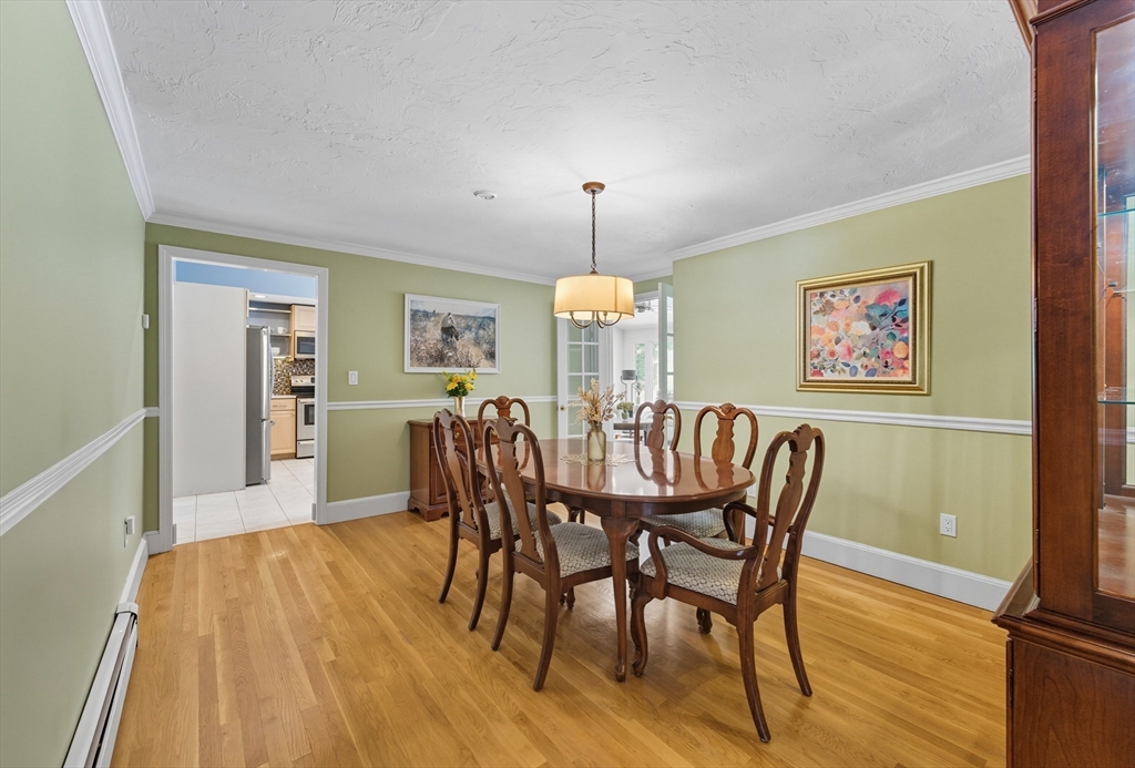 27 Joclyn Ave