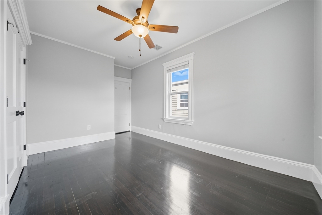 22 Trescott St