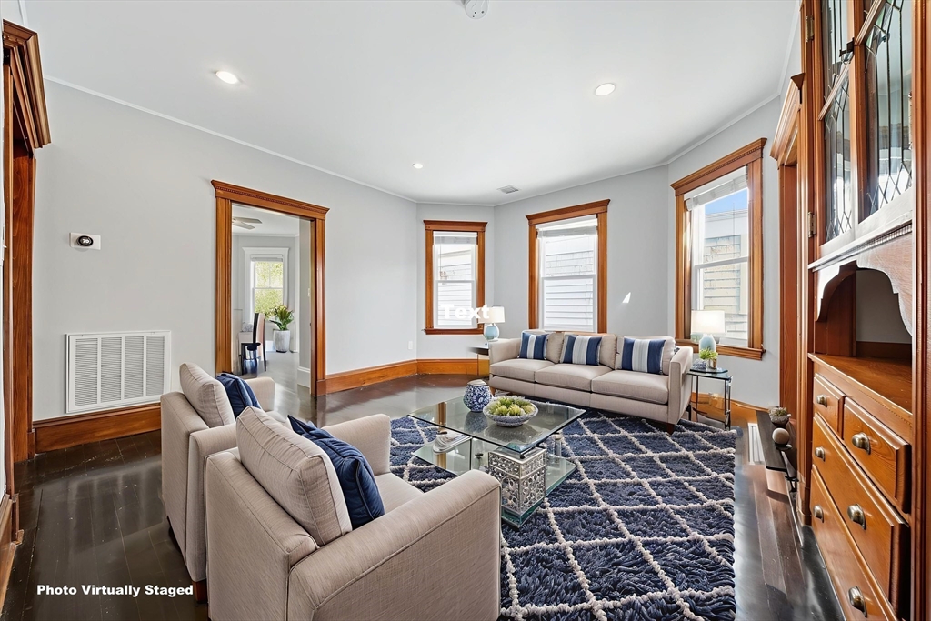 22 Trescott St