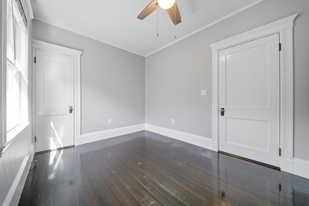 22 Trescott St