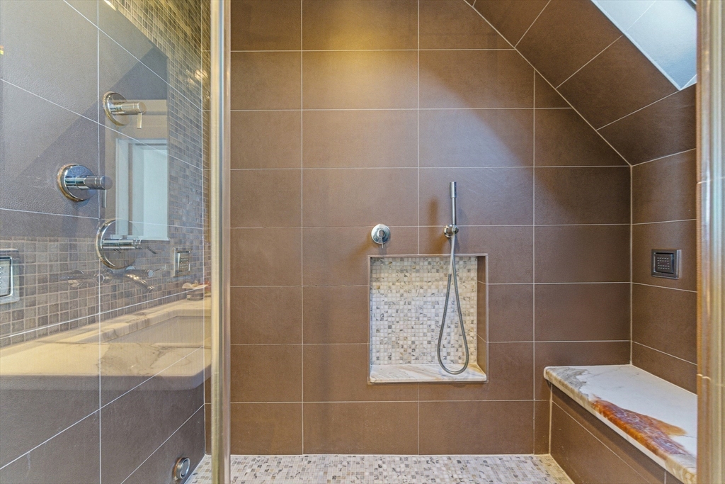 108 Cushing Ave # 2