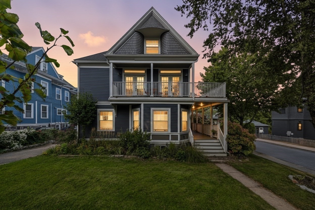 108 Cushing Ave # 2
