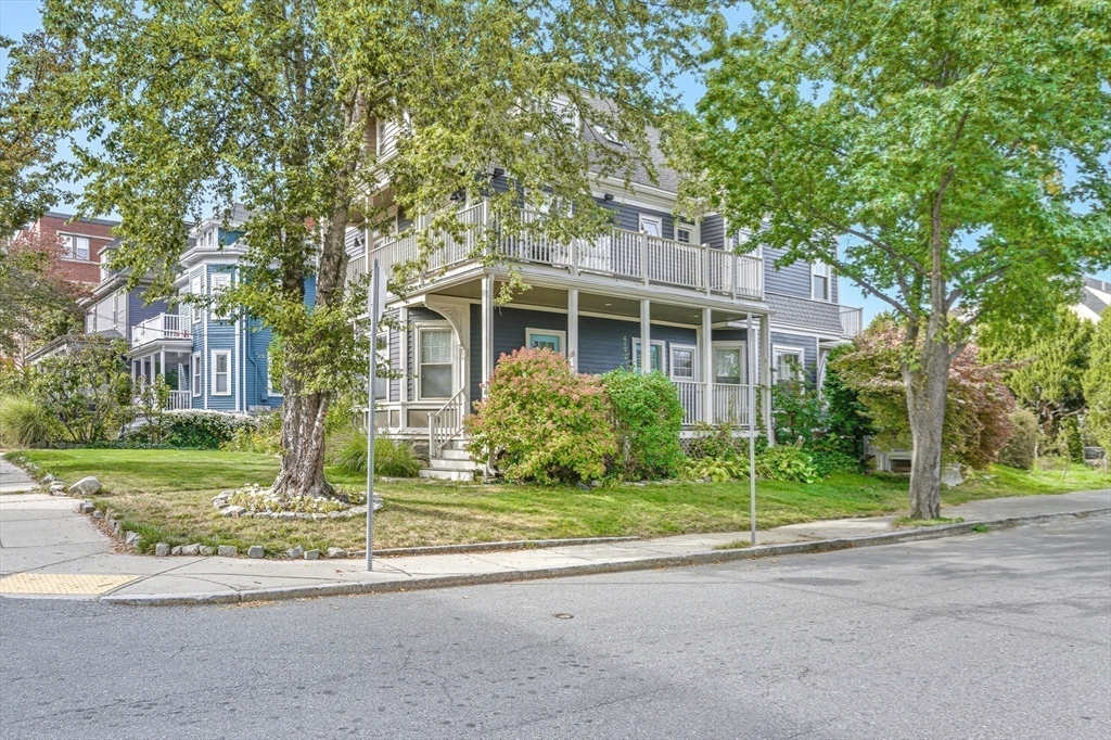 108 Cushing Ave # 2