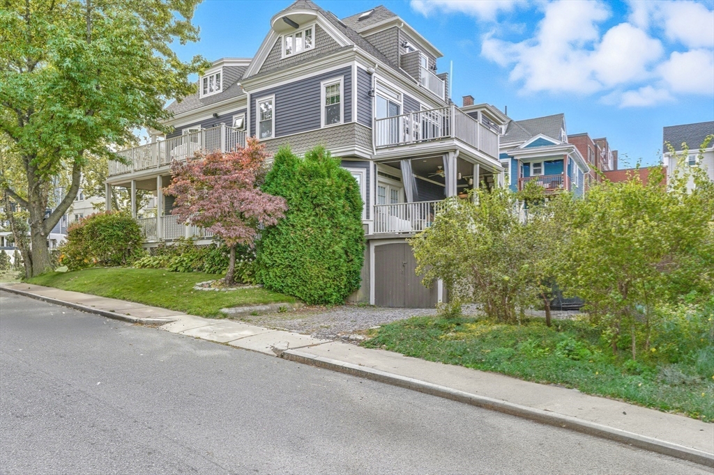 108 Cushing Ave # 2