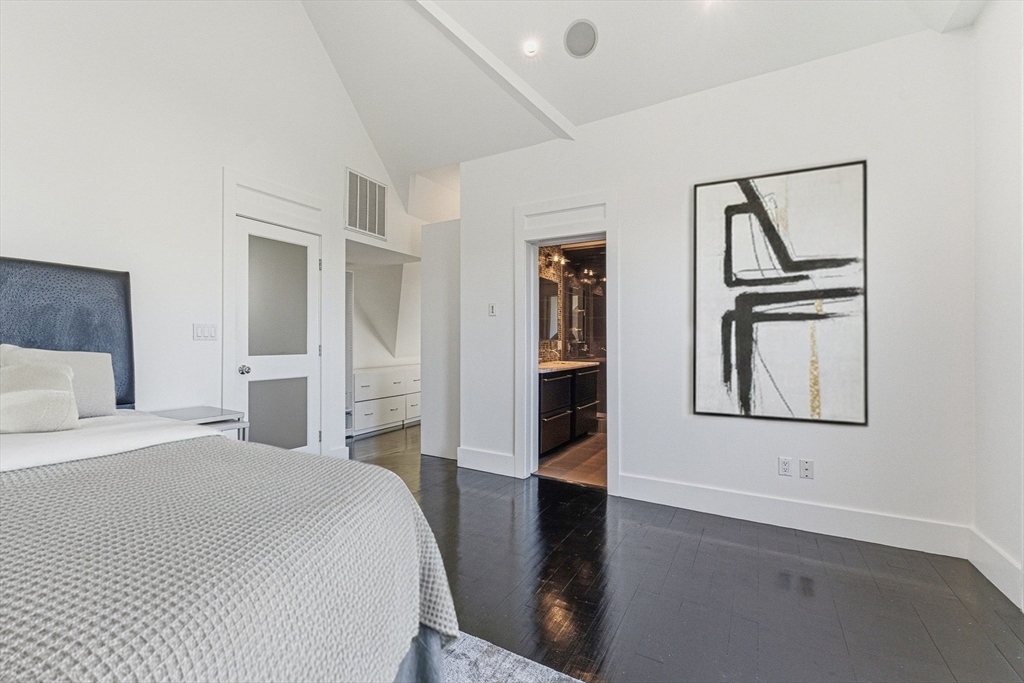 108 Cushing Ave # 2
