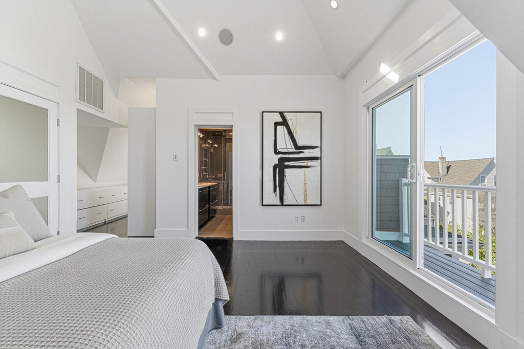 108 Cushing Ave # 2