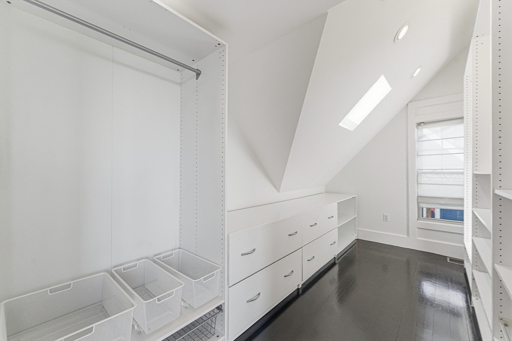 108 Cushing Ave # 2