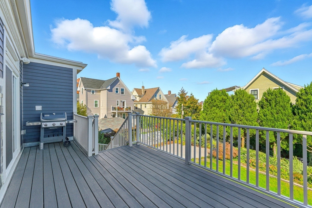 108 Cushing Ave # 2