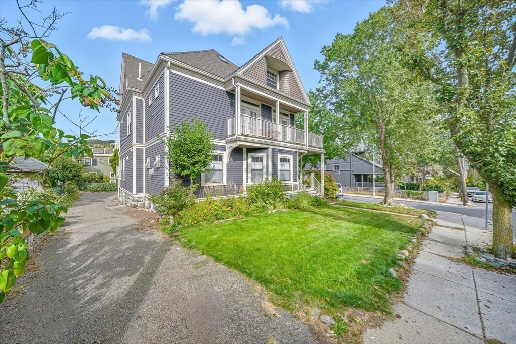 108 Cushing Ave # 2
